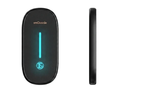 emGuarde Go front and side profile